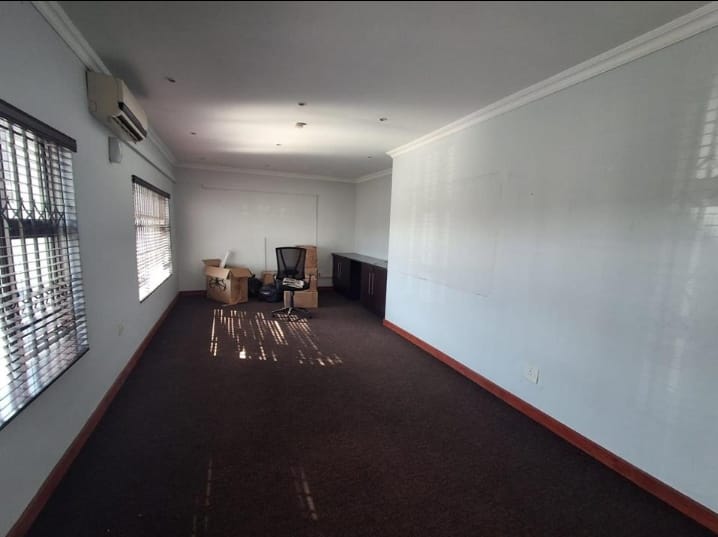 5 Bedroom Property for Sale in New Redruth Gauteng