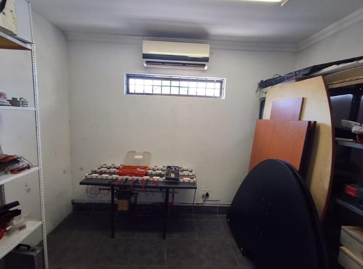 5 Bedroom Property for Sale in New Redruth Gauteng