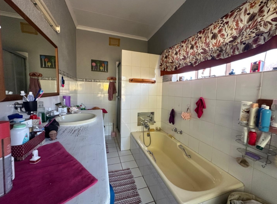 3 Bedroom Property for Sale in Wentworth Park Gauteng