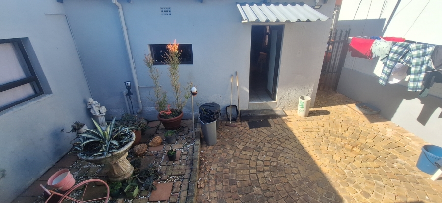 3 Bedroom Property for Sale in Wentworth Park Gauteng