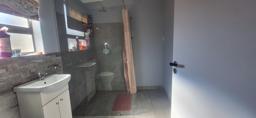 3 Bedroom Property for Sale in Wentworth Park Gauteng