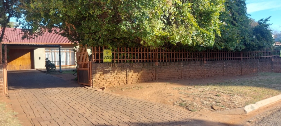 3 Bedroom Property for Sale in Birch Acres Gauteng