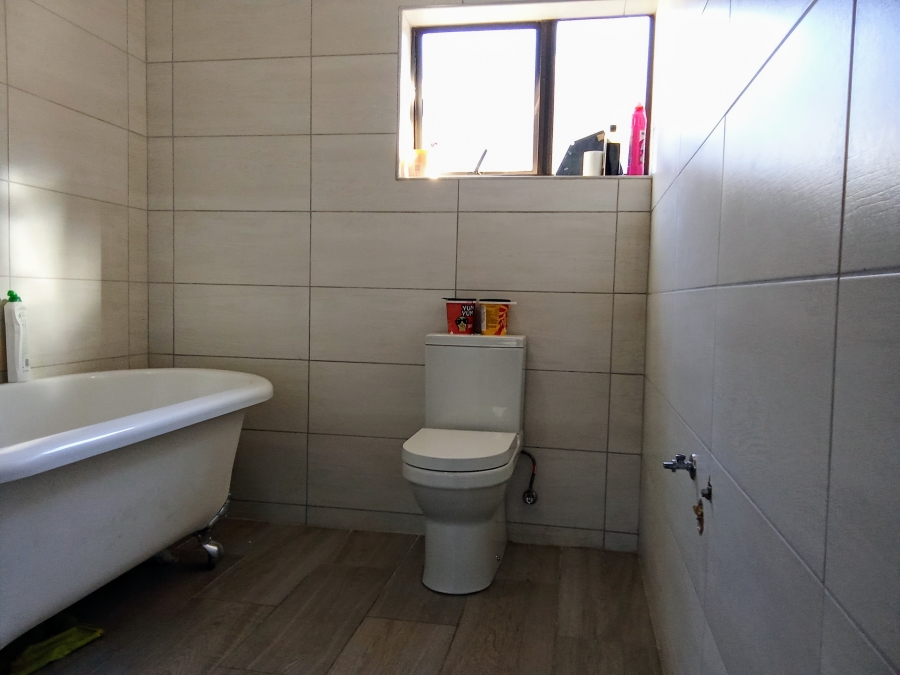 4 Bedroom Property for Sale in Mindalore Gauteng