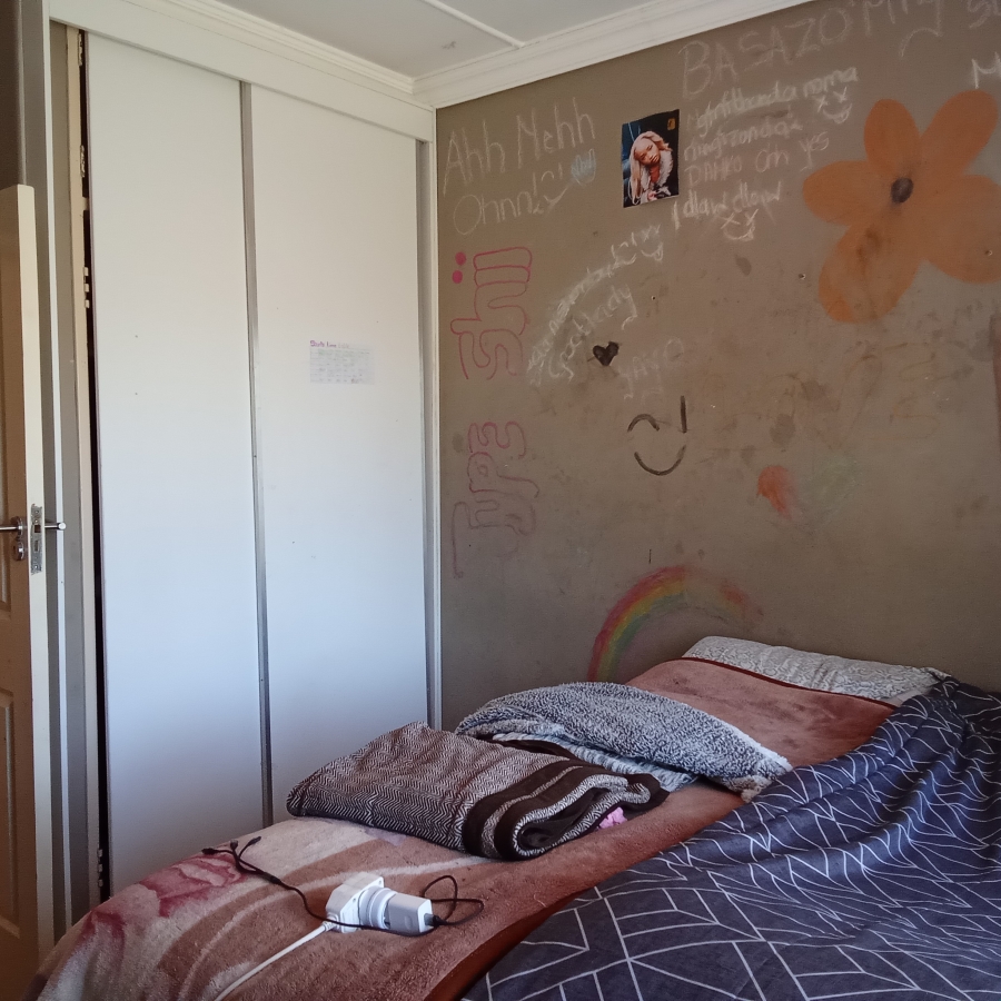 4 Bedroom Property for Sale in Mindalore Gauteng