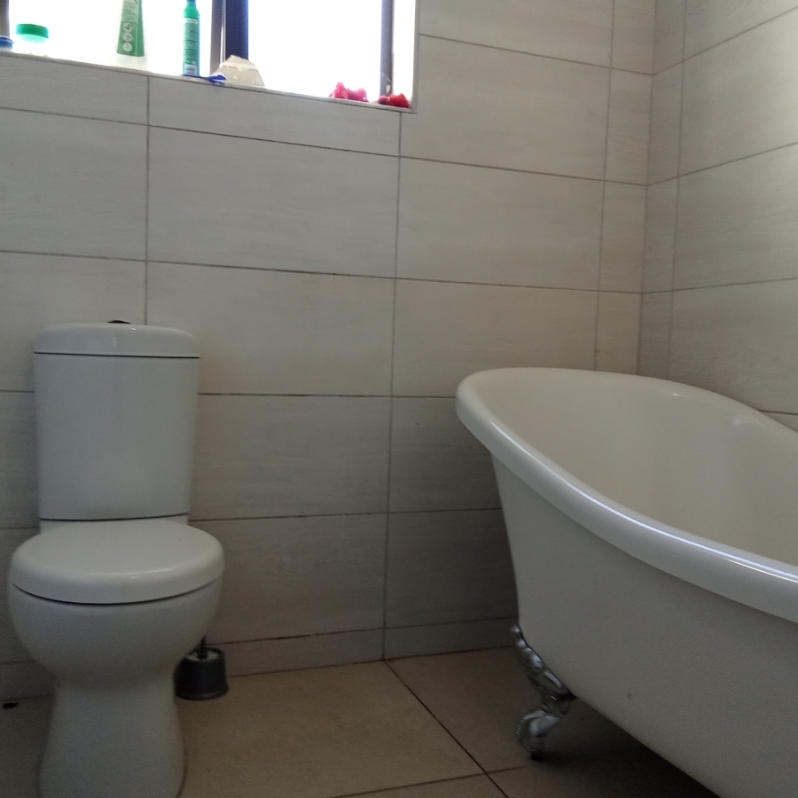 4 Bedroom Property for Sale in Mindalore Gauteng