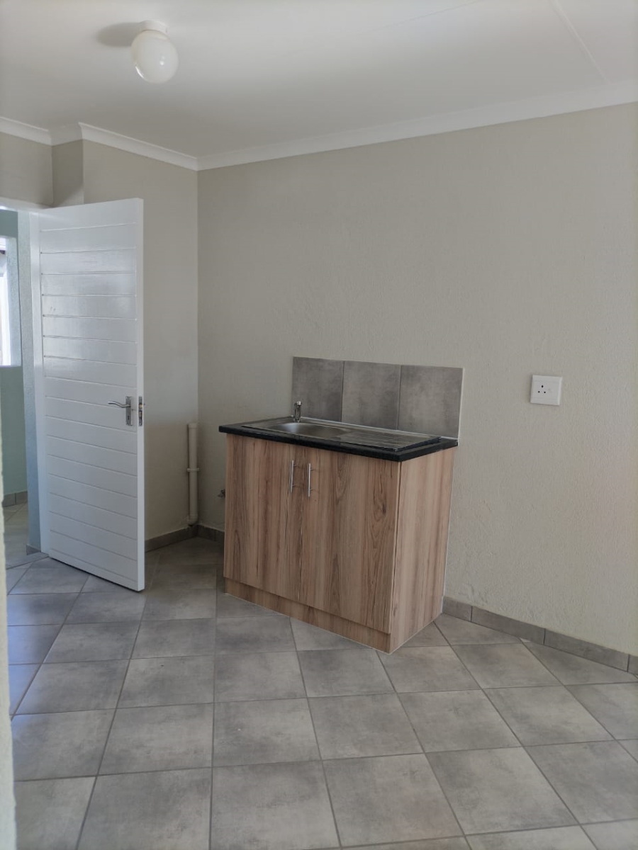 To Let 2 Bedroom Property for Rent in Alliance Gauteng