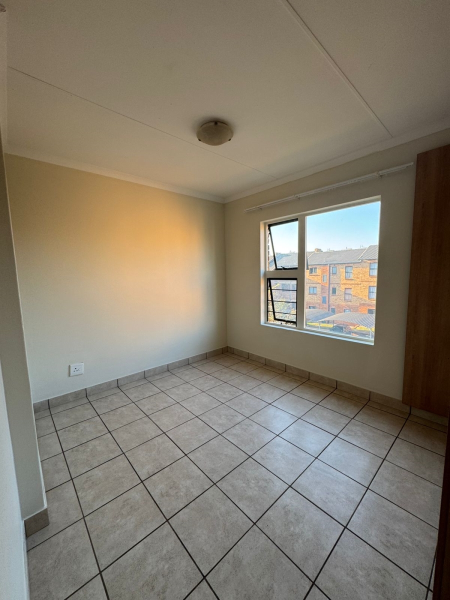 To Let 2 Bedroom Property for Rent in Olympus AH Gauteng