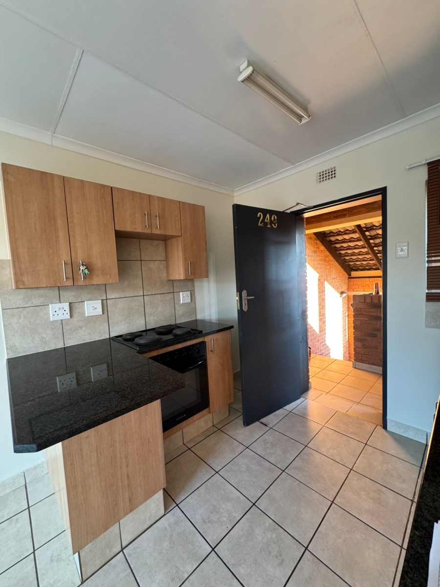To Let 2 Bedroom Property for Rent in Olympus AH Gauteng
