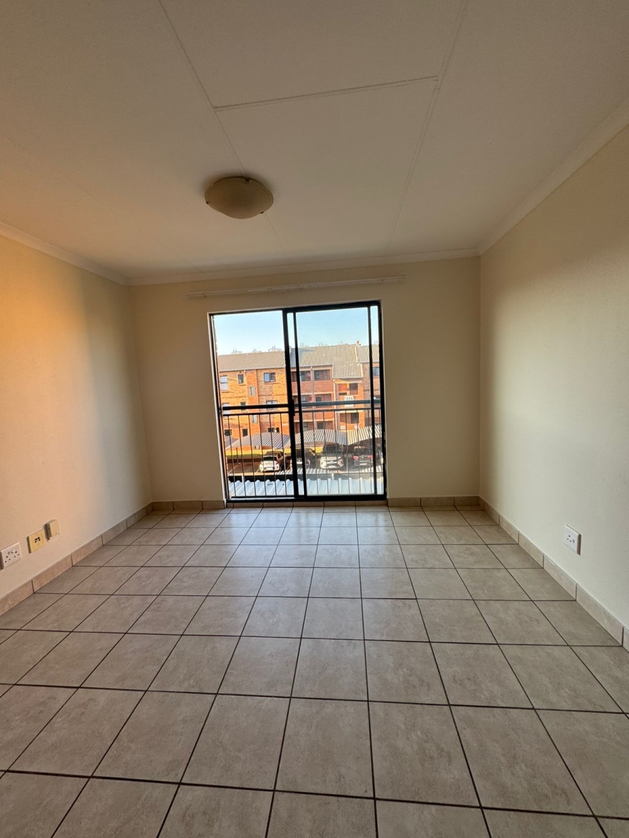 To Let 2 Bedroom Property for Rent in Olympus AH Gauteng