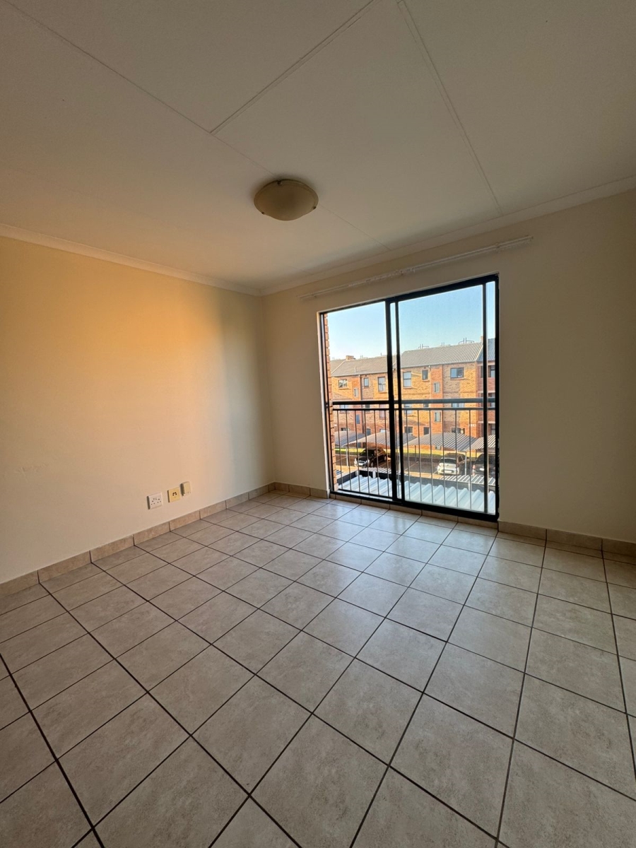 To Let 2 Bedroom Property for Rent in Olympus AH Gauteng