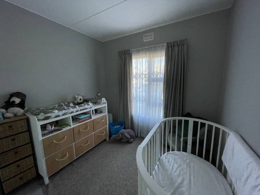 To Let 2 Bedroom Property for Rent in Norton Home Estate AH Gauteng