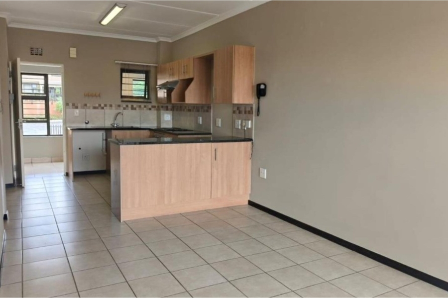 2 Bedroom Property for Sale in Featherbrooke Hills Retirement Gauteng