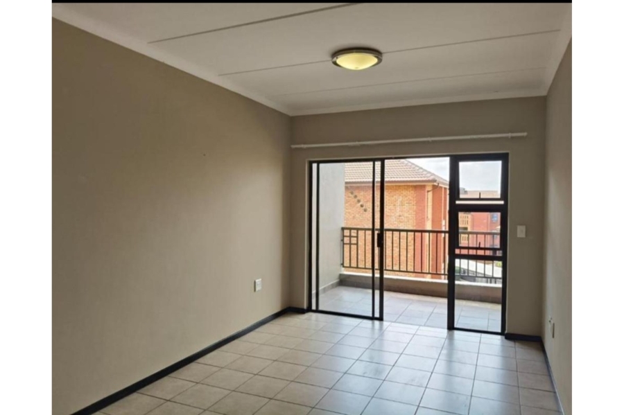 2 Bedroom Property for Sale in Featherbrooke Hills Retirement Gauteng