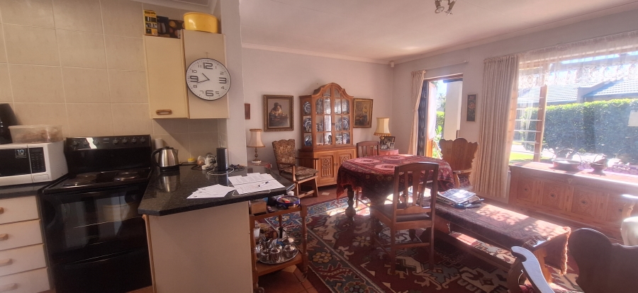 2 Bedroom Property for Sale in Noordheuwel Gauteng
