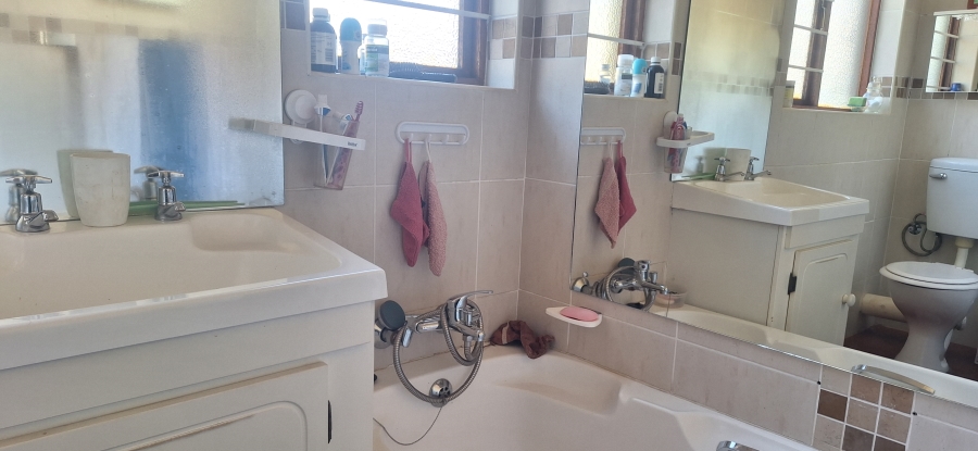 2 Bedroom Property for Sale in Noordheuwel Gauteng