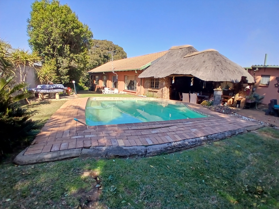 3 Bedroom Property for Sale in Suiderberg Gauteng