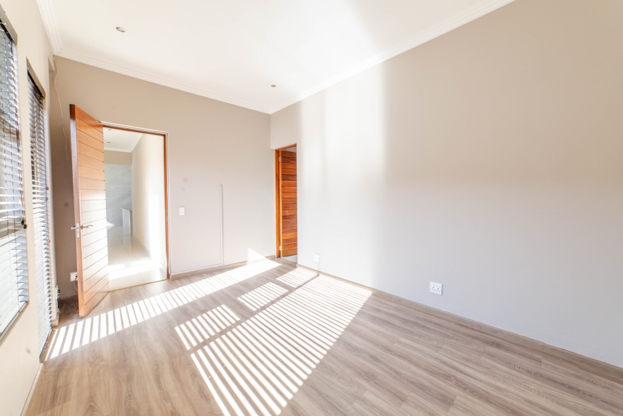 4 Bedroom Property for Sale in Serengeti Lifestyle Estate Gauteng