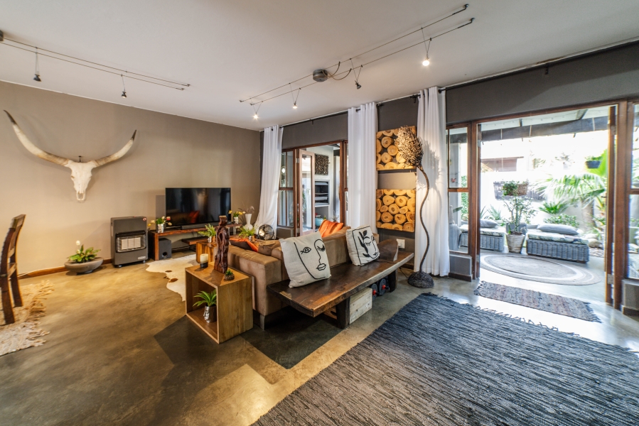 To Let 2 Bedroom Property for Rent in Fourways Gauteng
