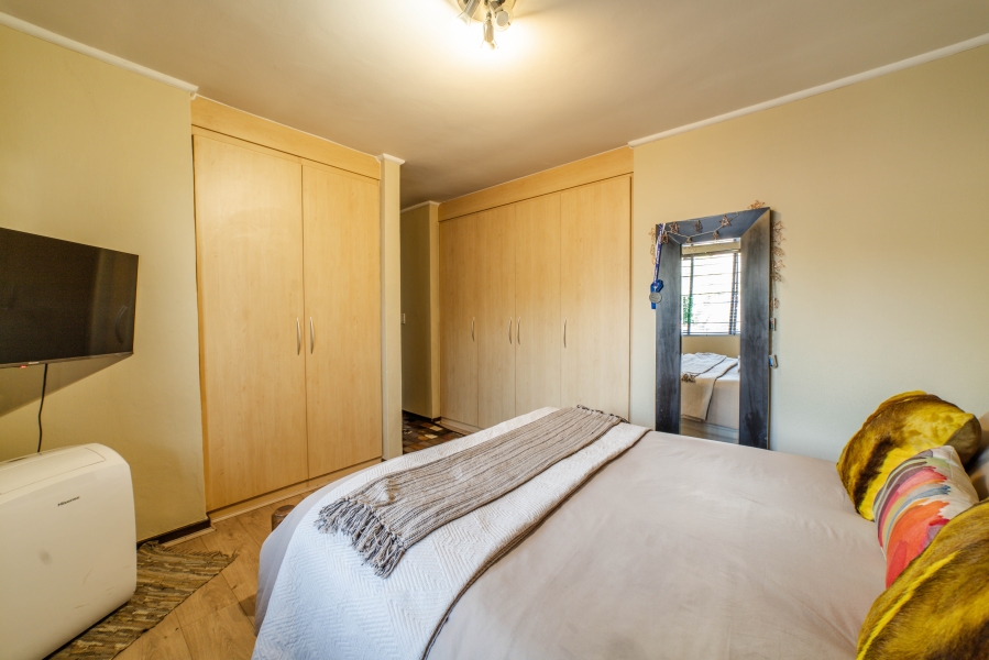 To Let 2 Bedroom Property for Rent in Fourways Gauteng