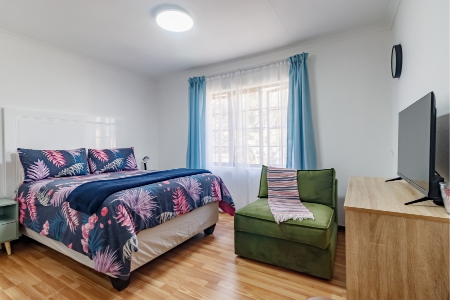 2 Bedroom Property for Sale in Morningside Hills Gauteng