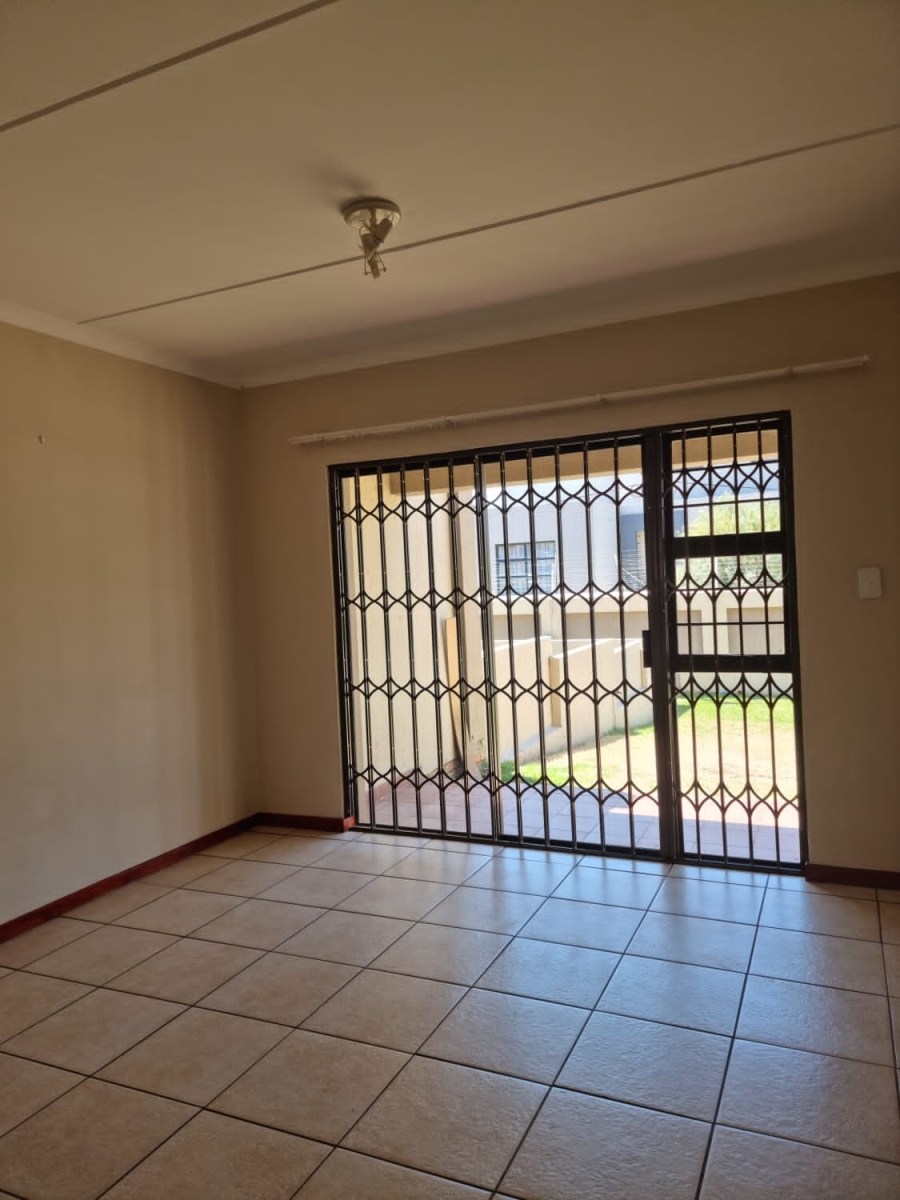 1 Bedroom Property for Sale in Paulshof Gauteng