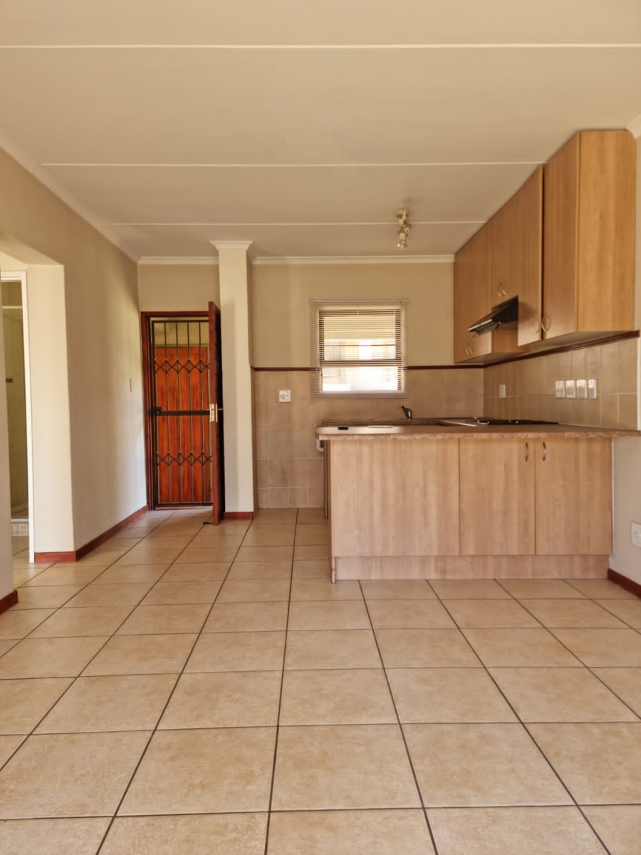 1 Bedroom Property for Sale in Paulshof Gauteng