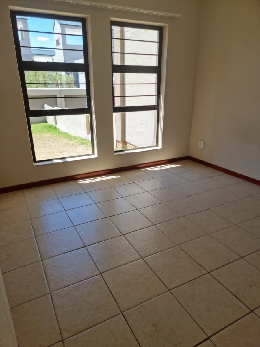 1 Bedroom Property for Sale in Paulshof Gauteng