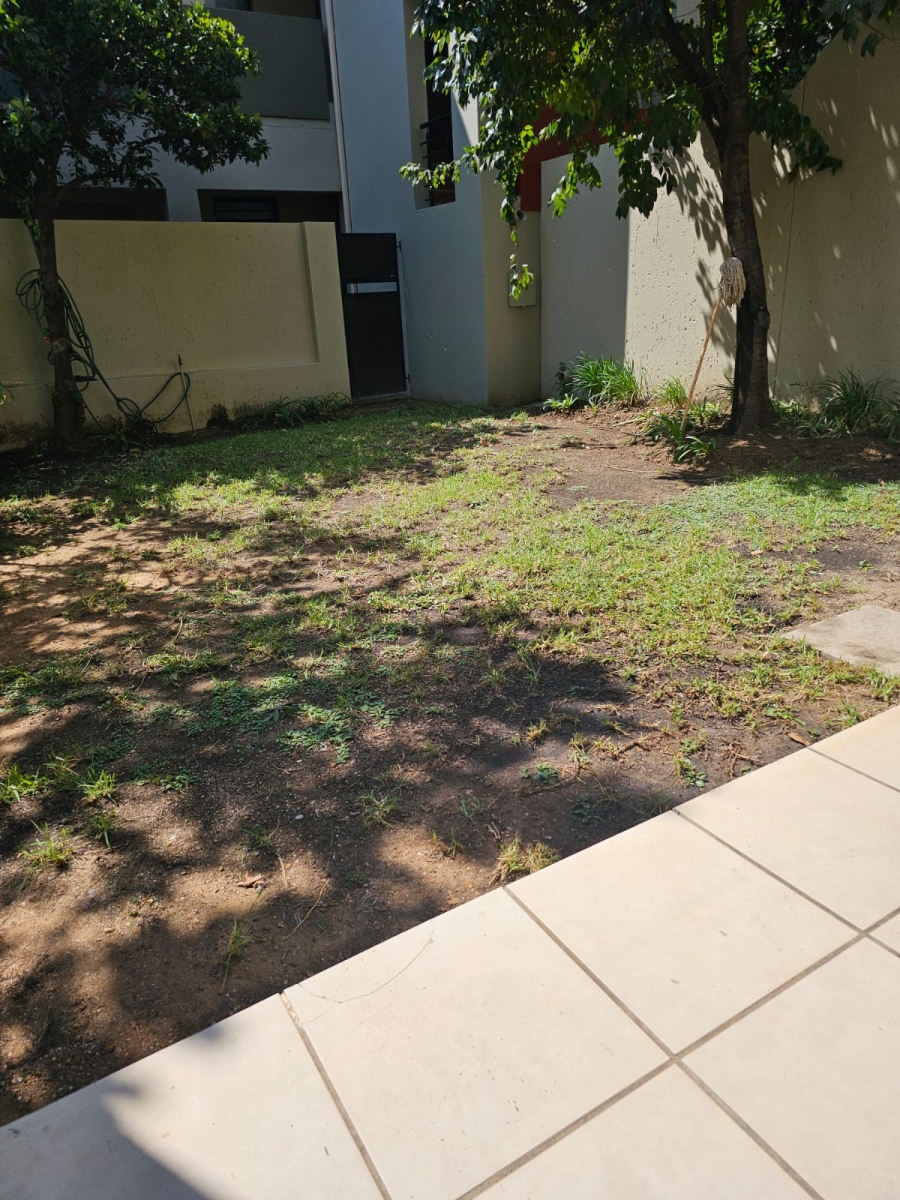 To Let 1 Bedroom Property for Rent in Lonehill Gauteng