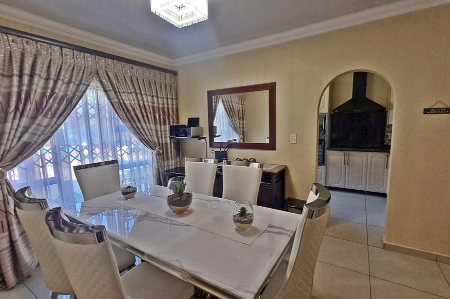 3 Bedroom Property for Sale in Rooihuiskraal Gauteng