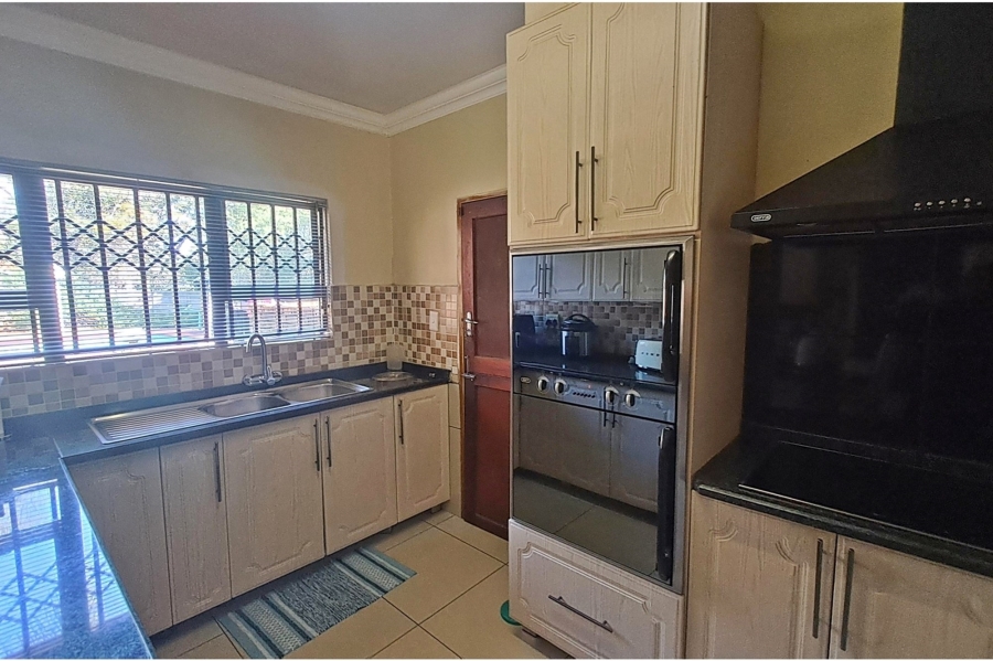 3 Bedroom Property for Sale in Rooihuiskraal Gauteng