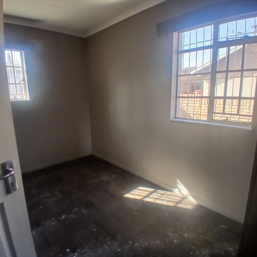 To Let 3 Bedroom Property for Rent in Selection Park Gauteng