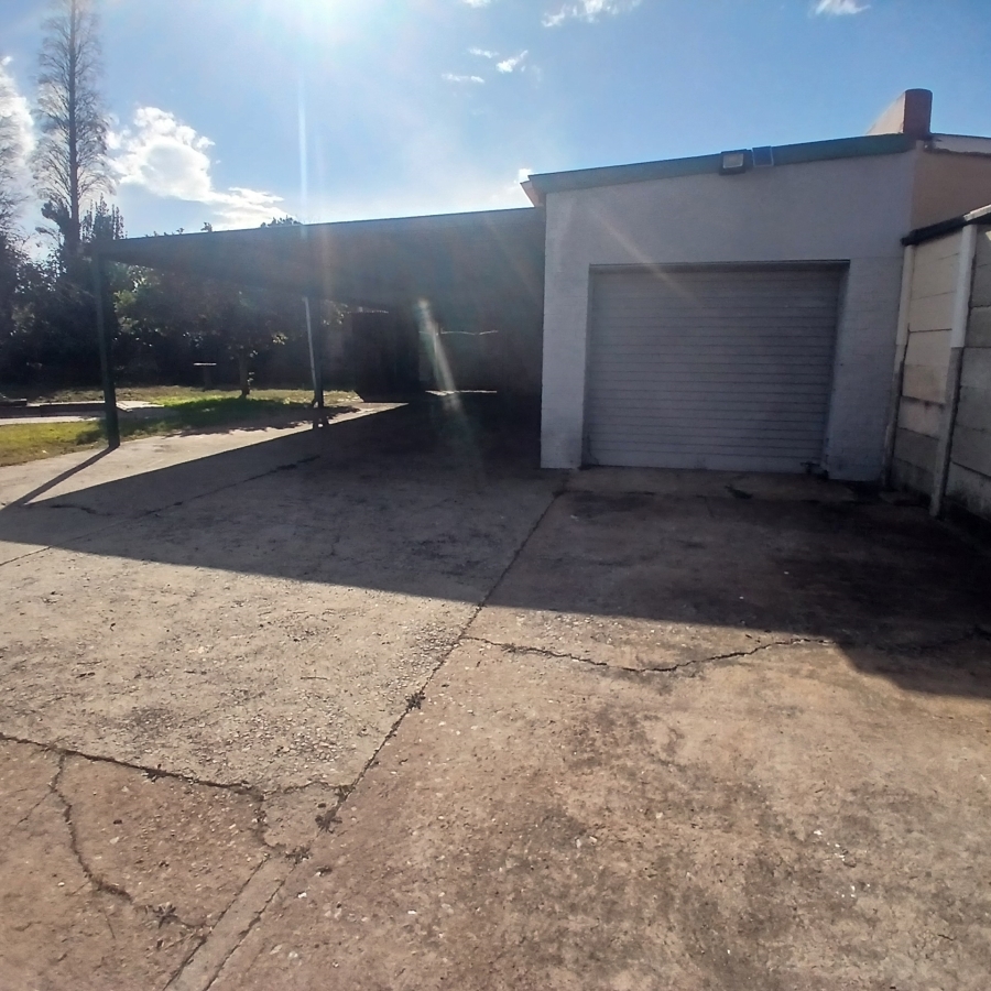 To Let 3 Bedroom Property for Rent in Selection Park Gauteng
