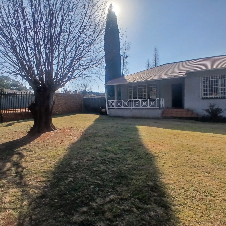 To Let 3 Bedroom Property for Rent in Selection Park Gauteng