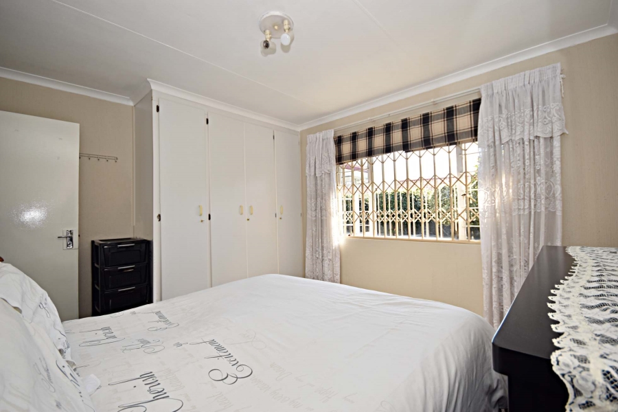 2 Bedroom Property for Sale in Sonneglans Gauteng