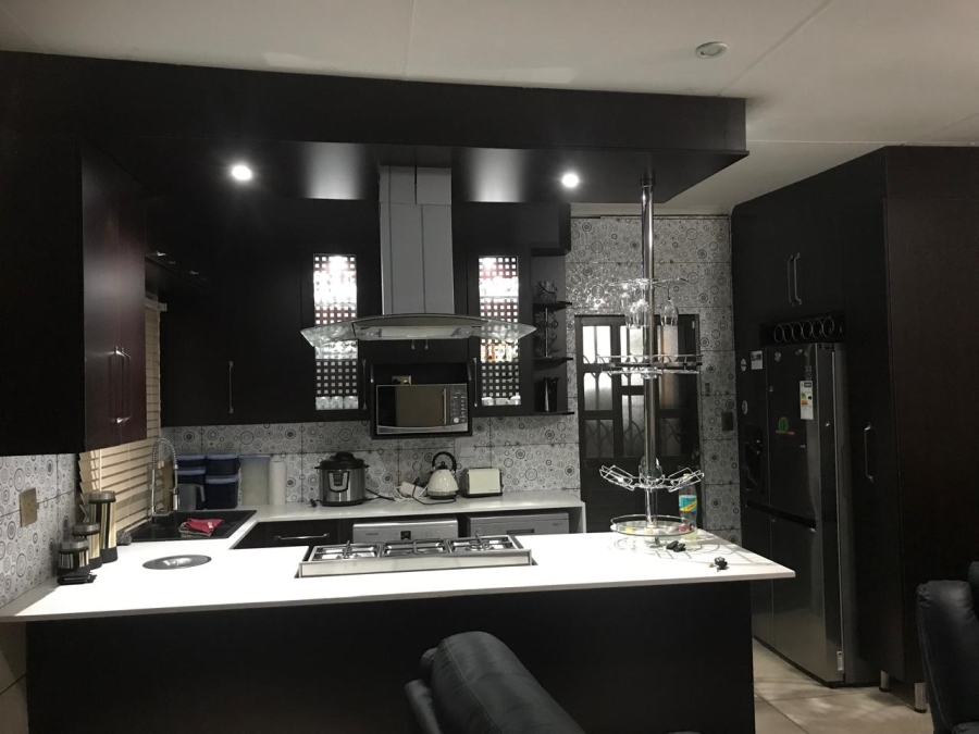 3 Bedroom Property for Sale in Dawn Park Gauteng