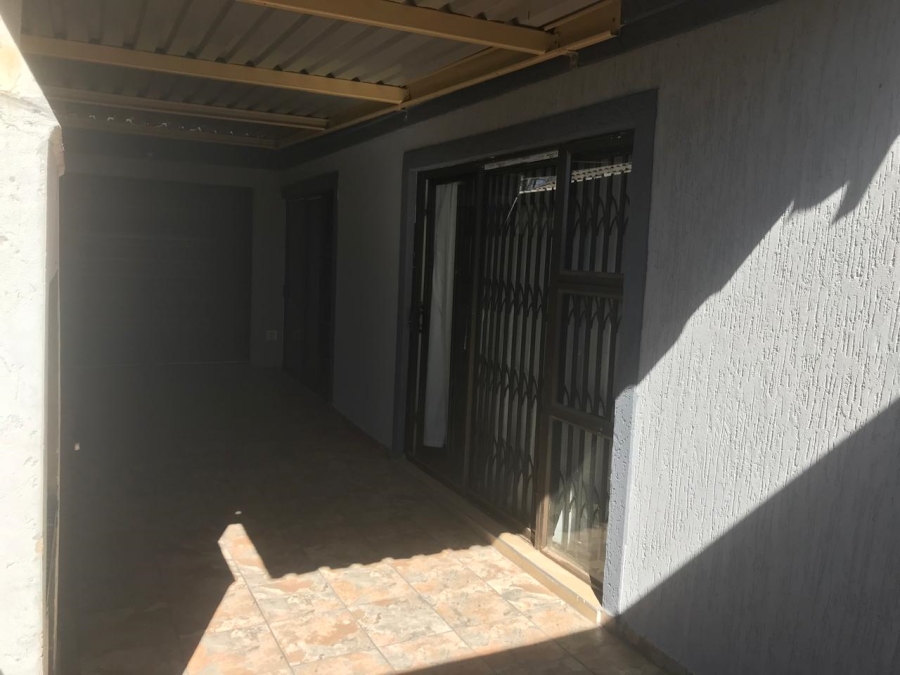 3 Bedroom Property for Sale in Dawn Park Gauteng