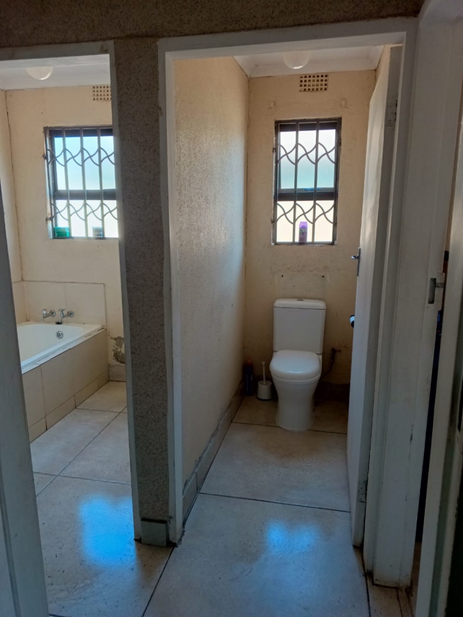 3 Bedroom Property for Sale in Dawn Park Gauteng