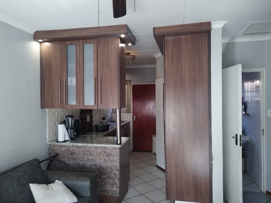 2 Bedroom Property for Sale in Terenure Gauteng
