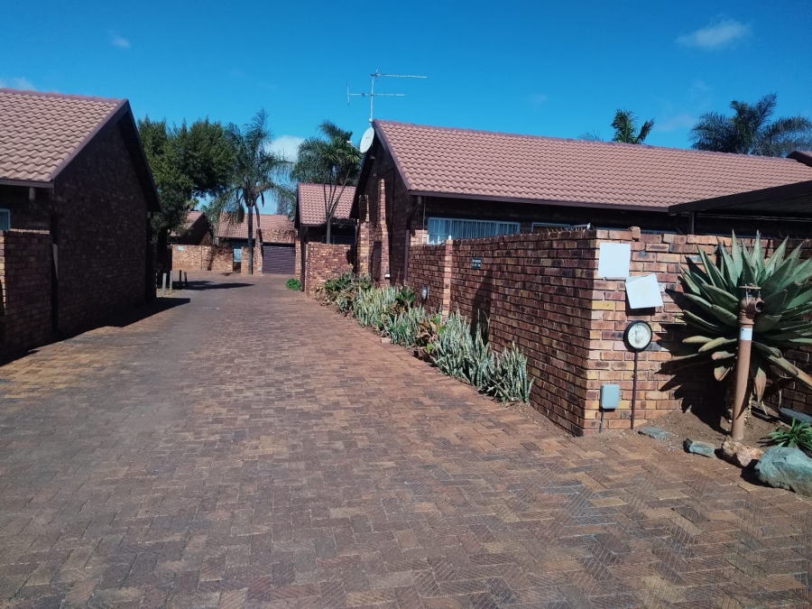 2 Bedroom Property for Sale in Terenure Gauteng