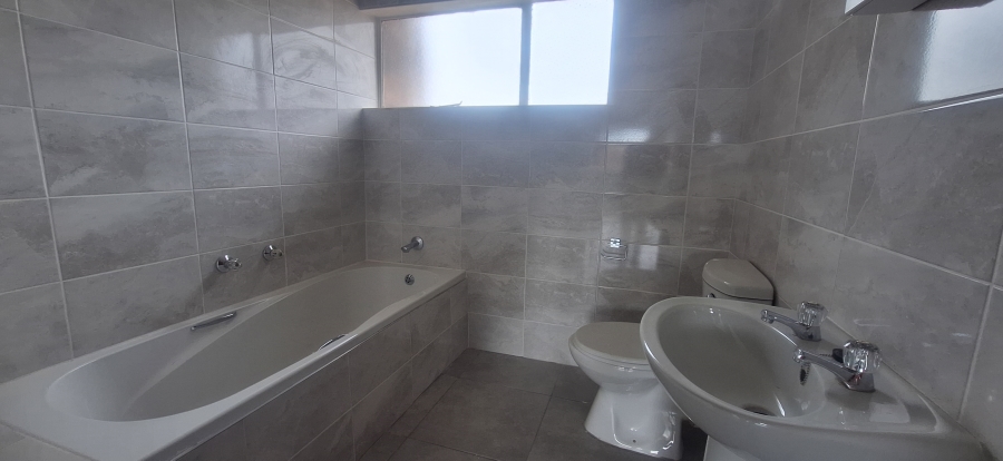 3 Bedroom Property for Sale in Rant En Dal Gauteng
