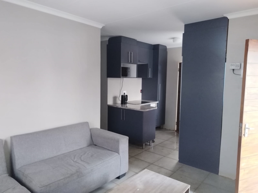 3 Bedroom Property for Sale in Clayville Gauteng