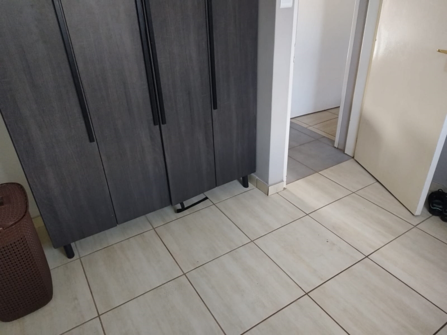 3 Bedroom Property for Sale in Clayville Gauteng