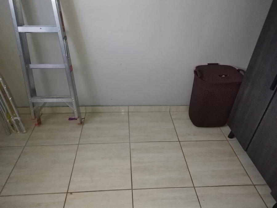 3 Bedroom Property for Sale in Clayville Gauteng
