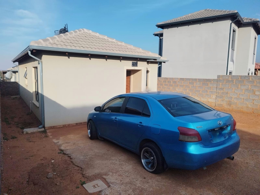 3 Bedroom Property for Sale in Clayville Gauteng