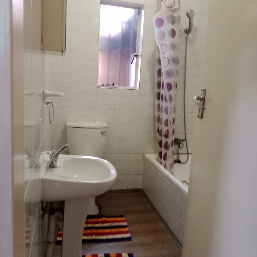To Let 4 Bedroom Property for Rent in Noordwyk Gauteng
