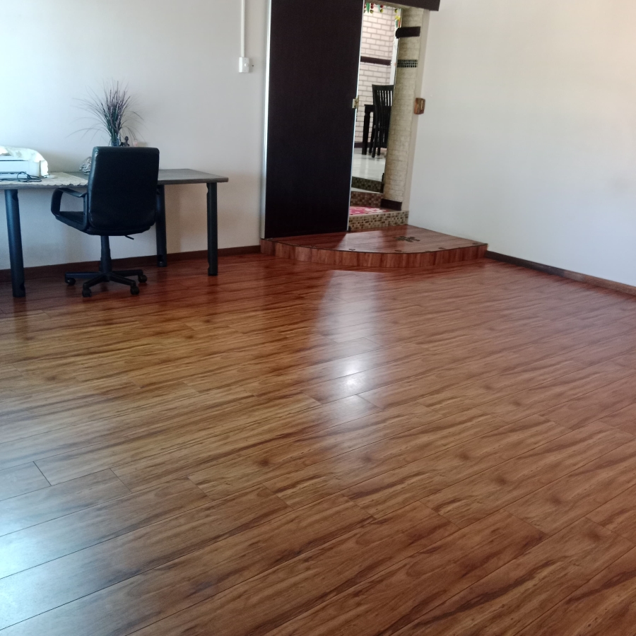 4 Bedroom Property for Sale in Noordwyk Gauteng