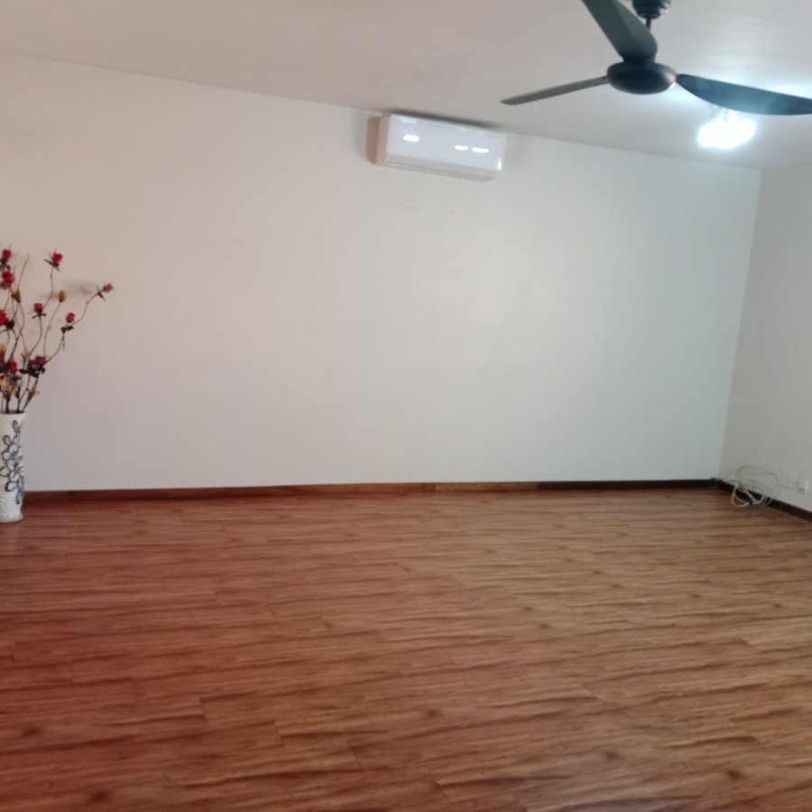 4 Bedroom Property for Sale in Noordwyk Gauteng