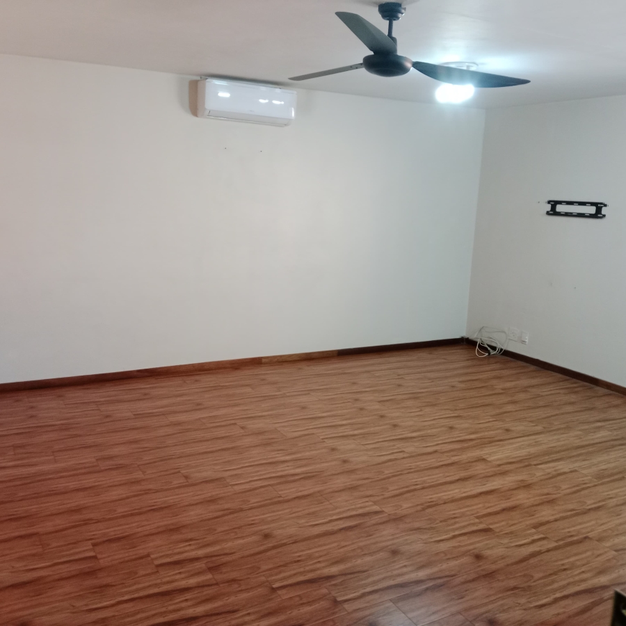 4 Bedroom Property for Sale in Noordwyk Gauteng