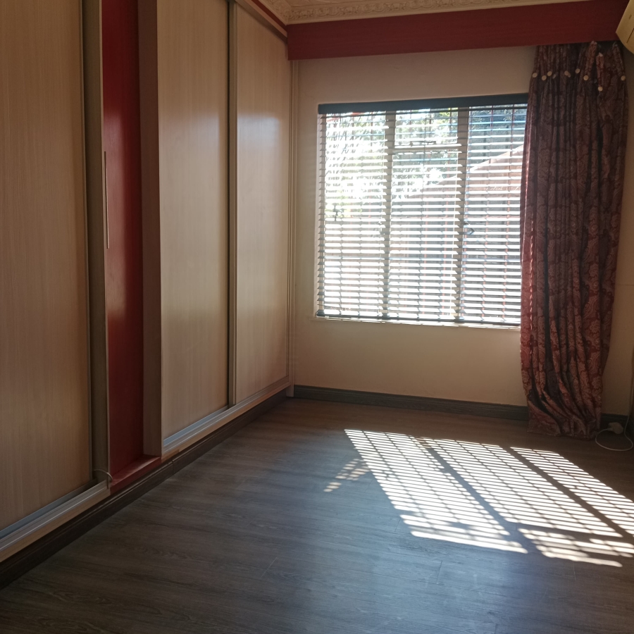 4 Bedroom Property for Sale in Noordwyk Gauteng