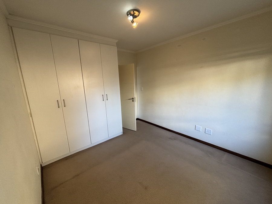 To Let 2 Bedroom Property for Rent in Jackal Creek Golf Estate Gauteng